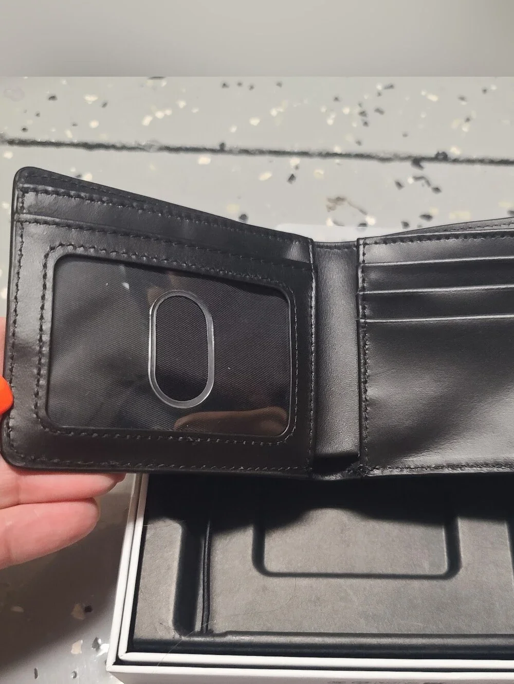 Jordan classic bifold